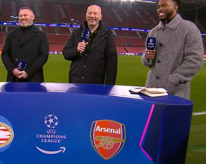 Rooney, zhgënjim sa I përket mbështetësve në stadium