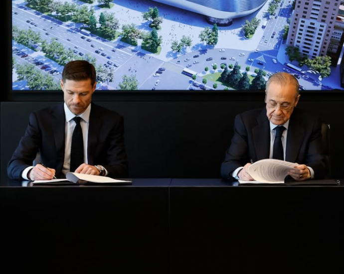 Xabi Alonso zyrtarizohet në Real Madrid, kontratë tre vjecare