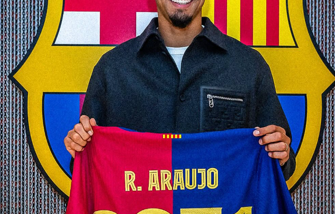 Araujo me një cmim nga ekipi I Barcelonës, afrohen ekipe