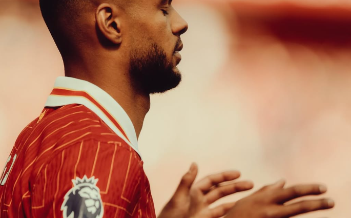 Liverpool I sigurt për të mos larguar dy yjet nga ekipi