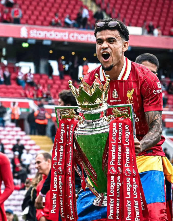 Liverpool I sigurt për të mos larguar dy yjet nga ekipi
