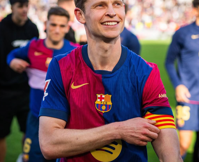 De Jong, jashtë barcelonës në sezonin e ardhshëm