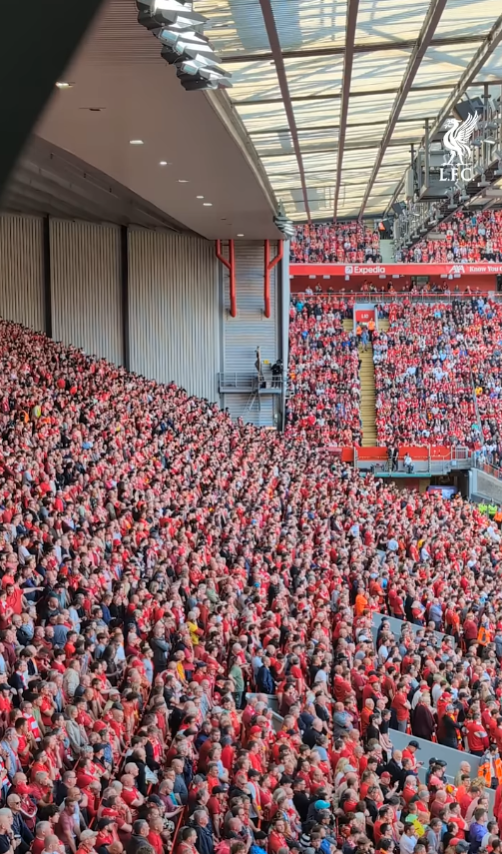 Festimet e Liverpool shkaktojnë tërmet ne Anfield