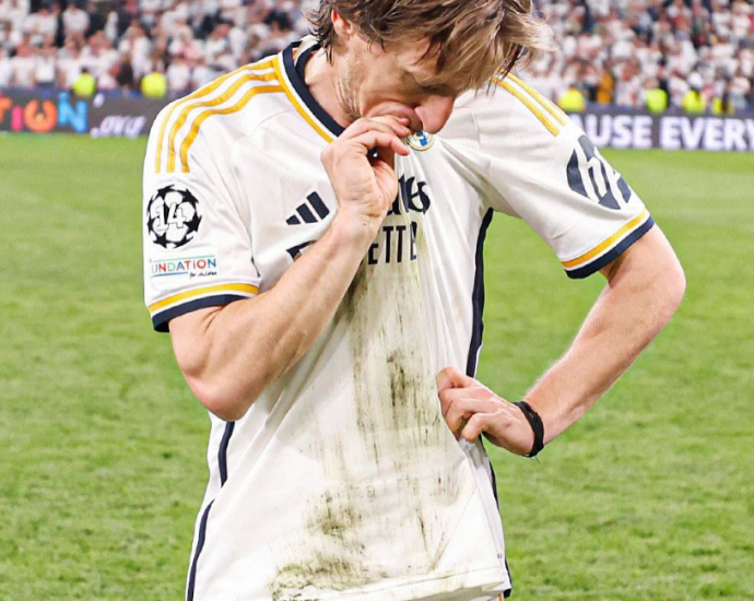 Zyrtare, Modric jashtë Real Madrid