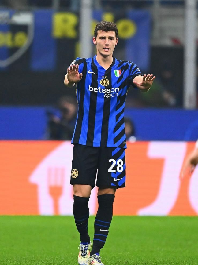 Pavard shprehet përpara finales në Champions, fiton Inter