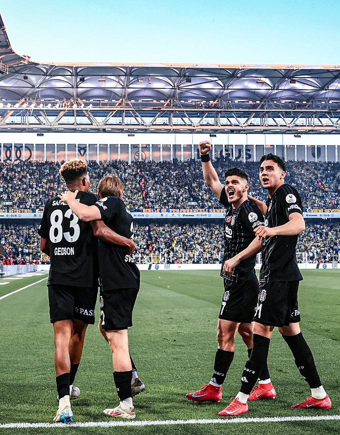 Beshiktash, fiton bindshëm shkëlqen Rashica