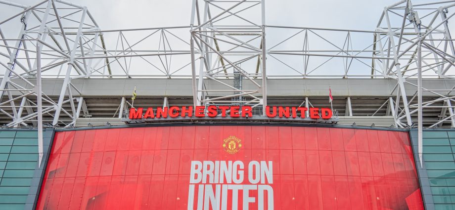 Manchester United humb shpëtimtarin e saj, Sheik Jassim