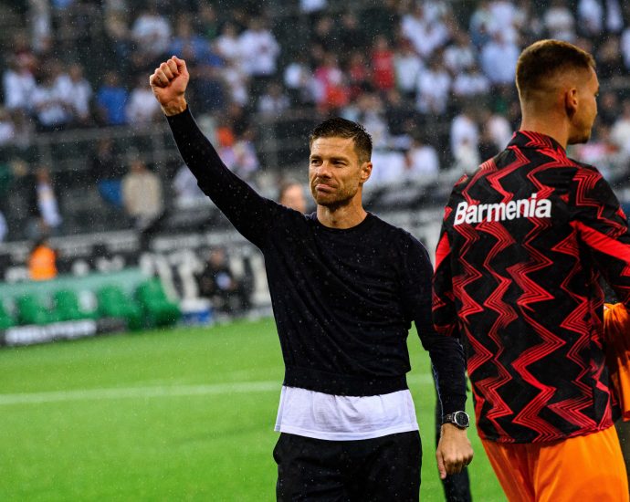 Alonso, bashkohet me tre antarë të ekipit të tij