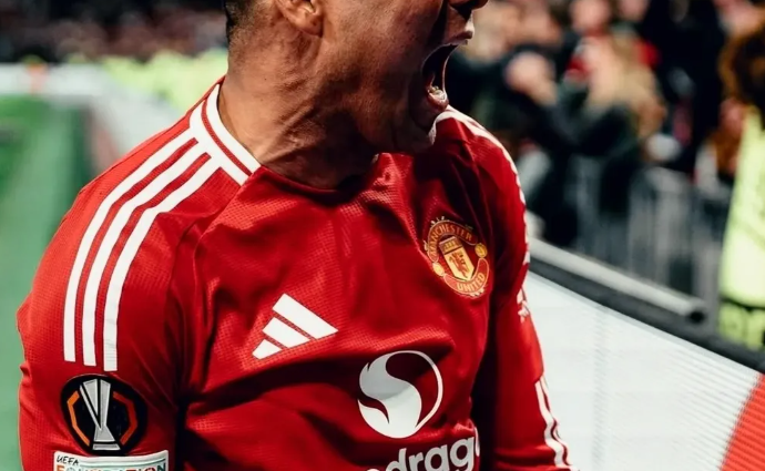 United, drejt finales mundësi për një super page, ja lojtari