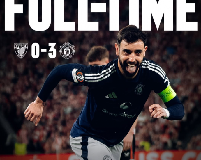 Manchester shkëlqen në Europa League, fiton