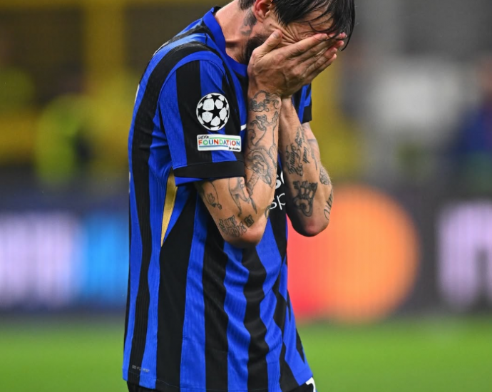 Acerbi me një mesazh në këpucët e mbajtura në Champions