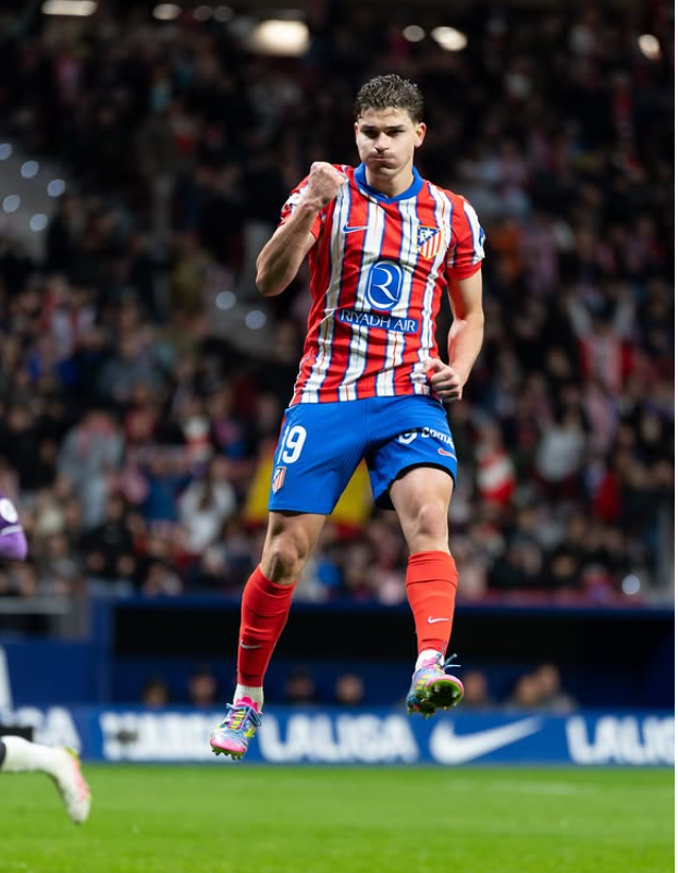 Vendoset, Julian Alvarez larg Atletico Madrid