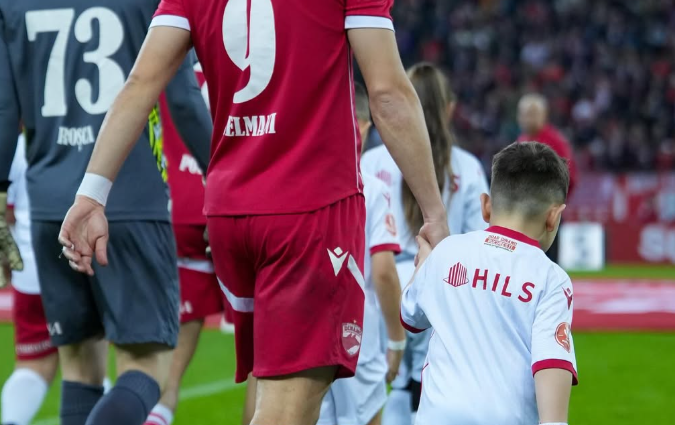 Astrit Selmani, sulmuesi në kampionatin Polak