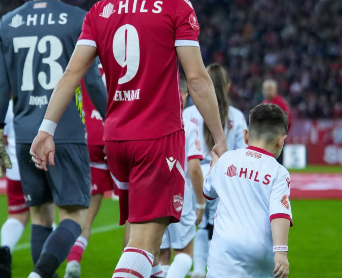 Astrit Selmani, sulmuesi në kampionatin Polak