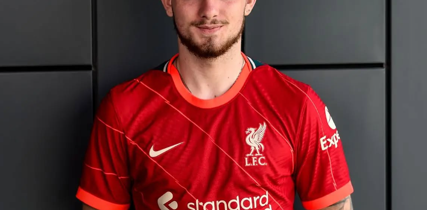 Harvey Elliot kërcënon me largimin e tij nga ekipi
