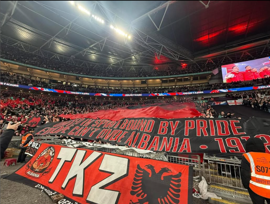 Tifozat Kuq e Zi, I thonë jo stadiumit në ndeshjen ndaj Serbisë