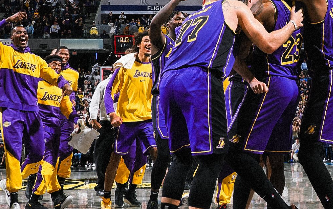 Shitja e Lakers, vendos një shifër rekord