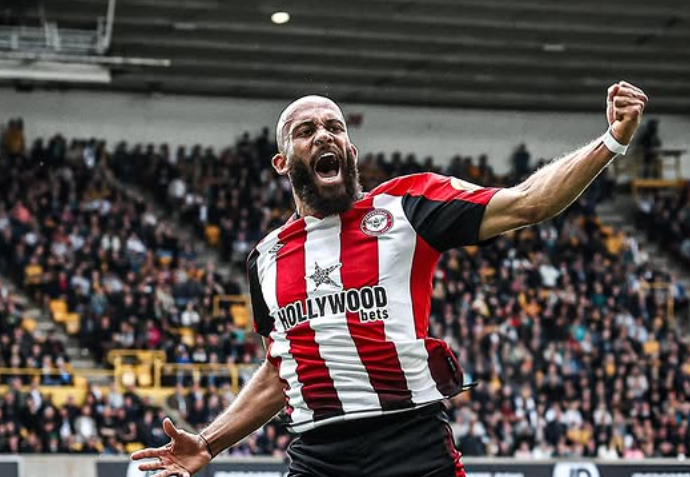 Mbuemon merr ofertën e parë nga Manchester United