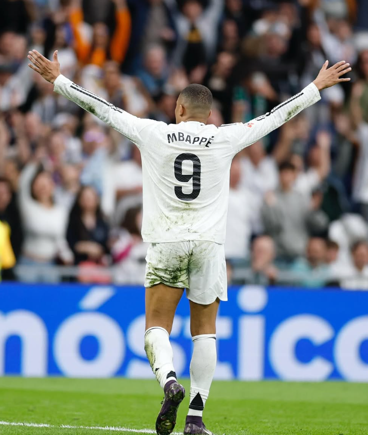 Mbappe, do të ketë mundësinë e numërit legjendar