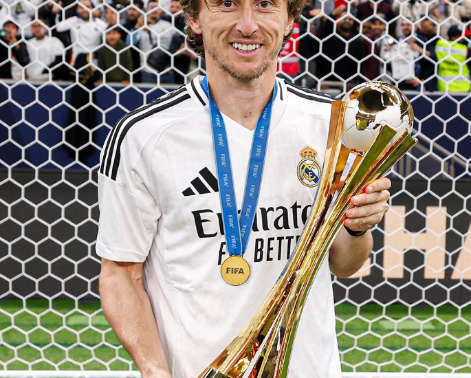 Igli Tare me sytë drejt Luka Modric, mundësi bashkimi