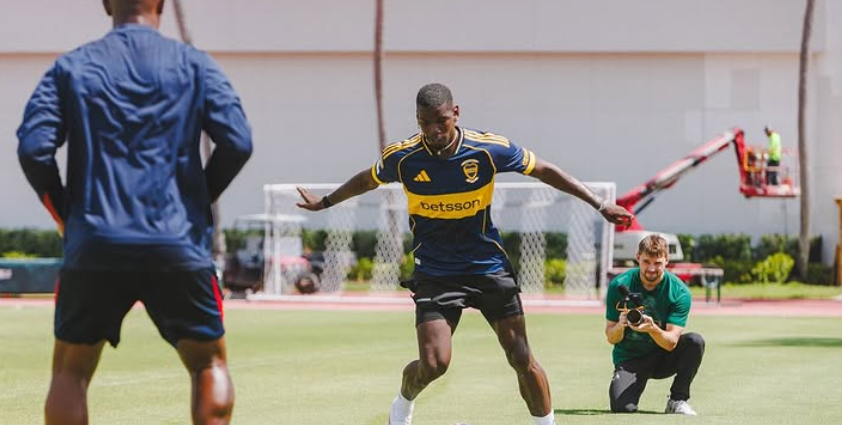Paul Pogba, shumë më pranë finalzimit për të qenë pjesë e fushës