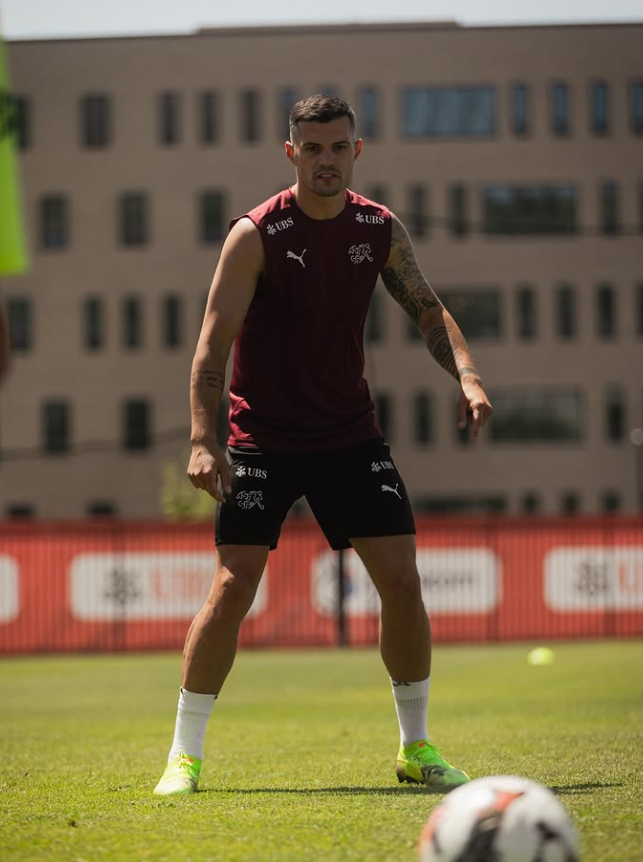 Xhaka, I bindur për largimin e tij nga Leverkusen