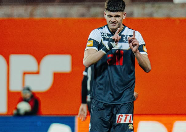 Albian Hajdari plotëson mbrojtjen e Werder Bermen