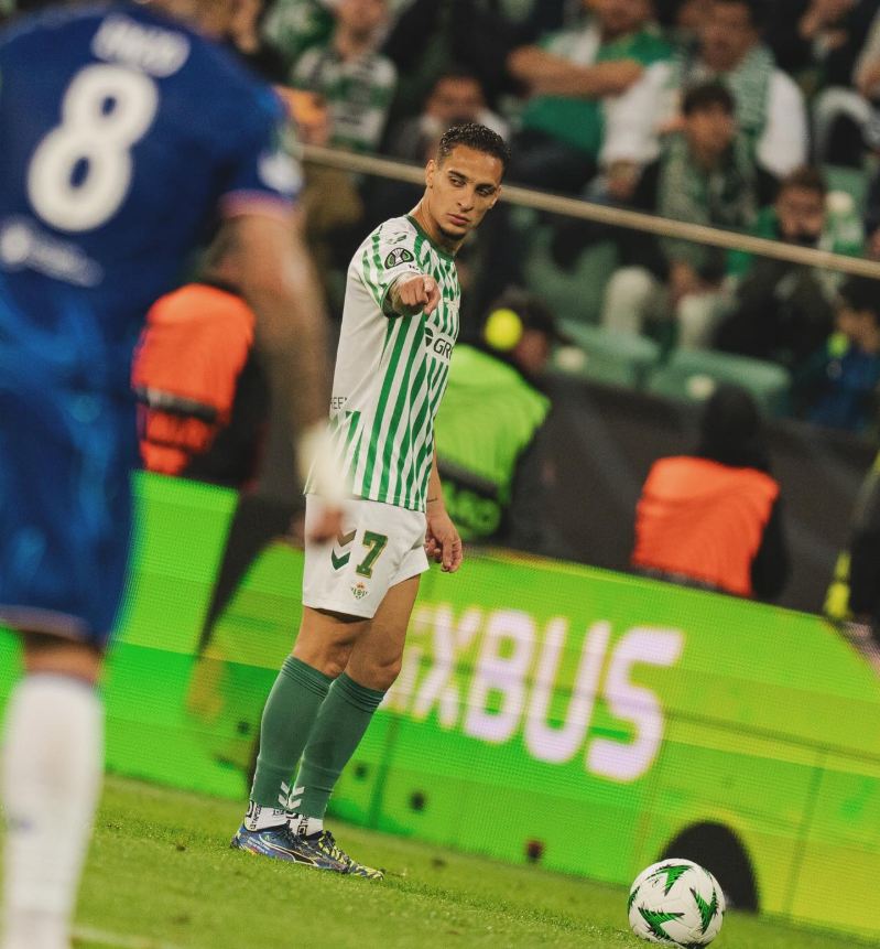 Antony, Real Betis nuk realizon dot afrimin e lojtarit, shkak shuma