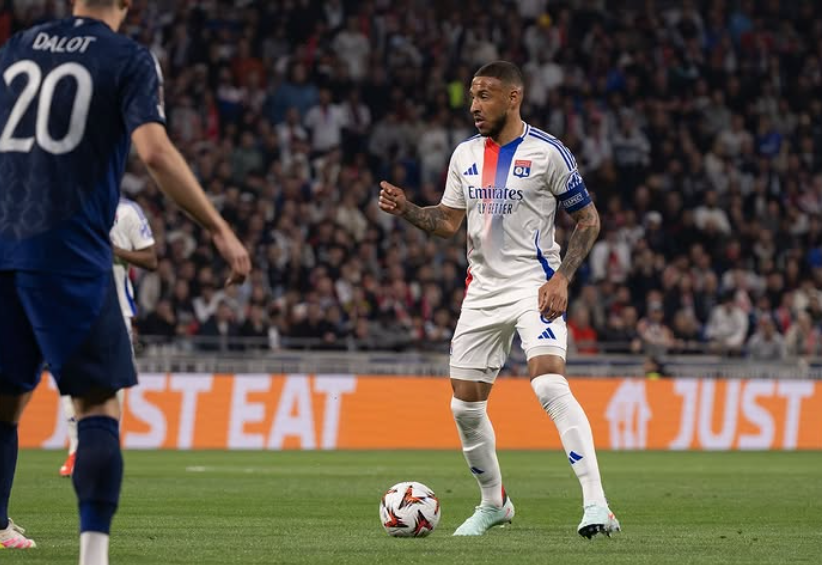Manchester United suprizon me lëvizjen e saj për një afrim