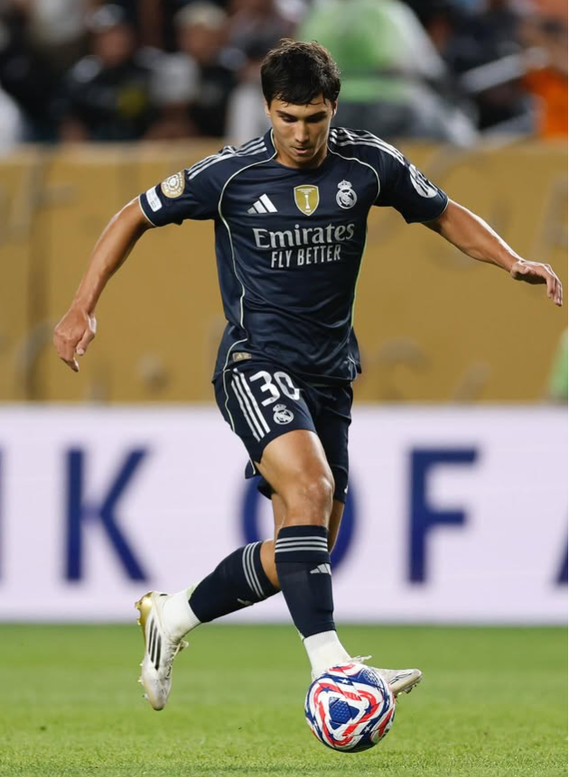 Los Blancos blindojnë Garcia me qellim qëndrimin në ekip