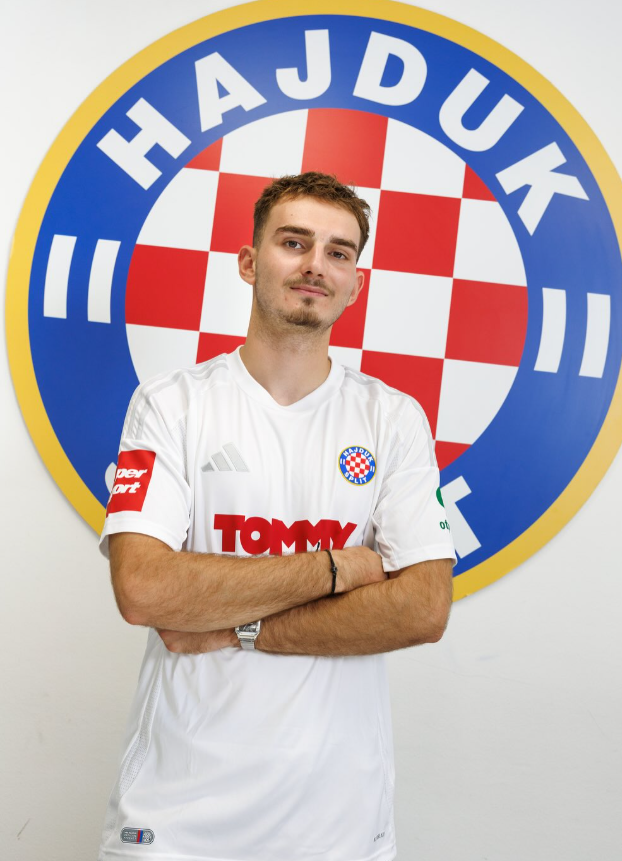 Lojtarët e Kombëtares që bënë prezantimin për here të parë në klube