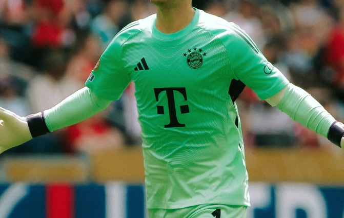 Neuer, i gatshëm për cerekfinalen përballë PSG