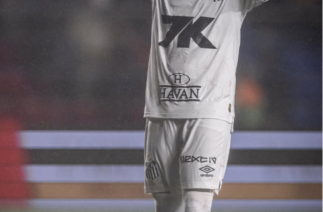 Neymar, ndikues në fitoren e Santos, hap më afër kryesimit