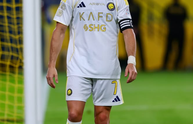 Ronaldo vlerëson Ligën Arabe të futbollit
