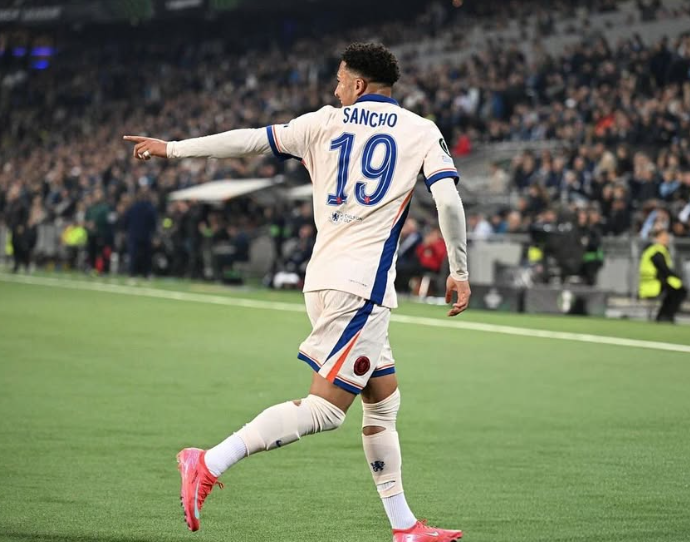 Jadon Sanchos sërisht nën dëshirën e Juventus për t’u afruar