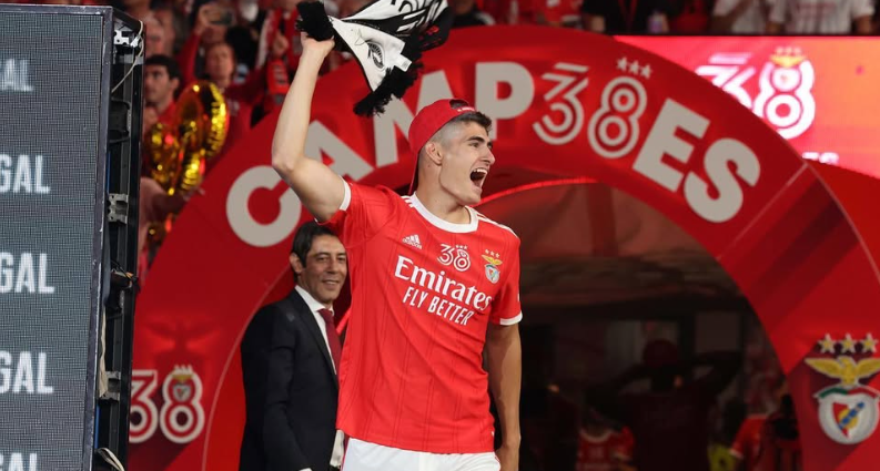 Antonio Silva është vendosur në lupën e Juventus