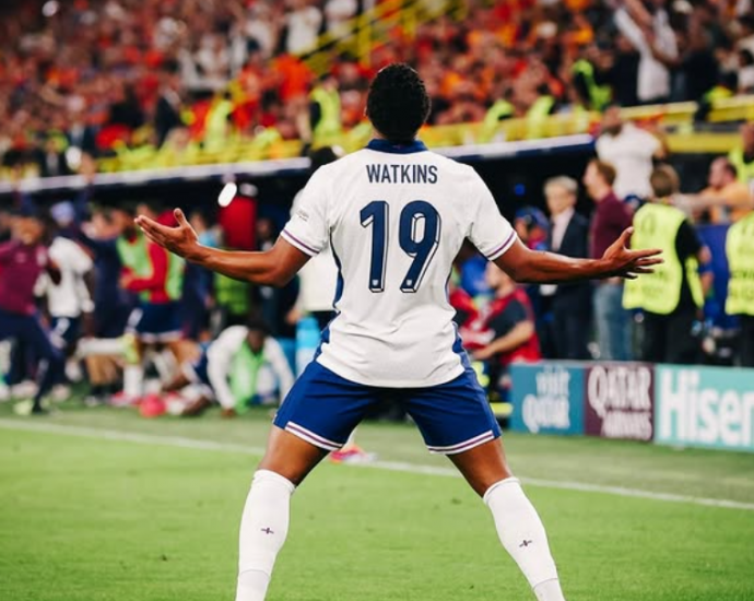 Manchester United vlerëson afrimin e sulmuesit në ekip