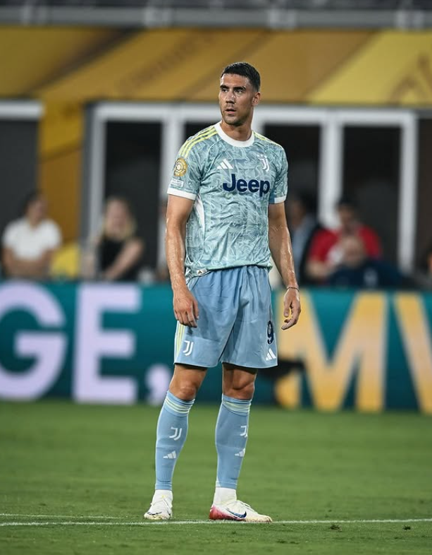 Allegri dhe dëshira e tij për dy përforcime, financa problem