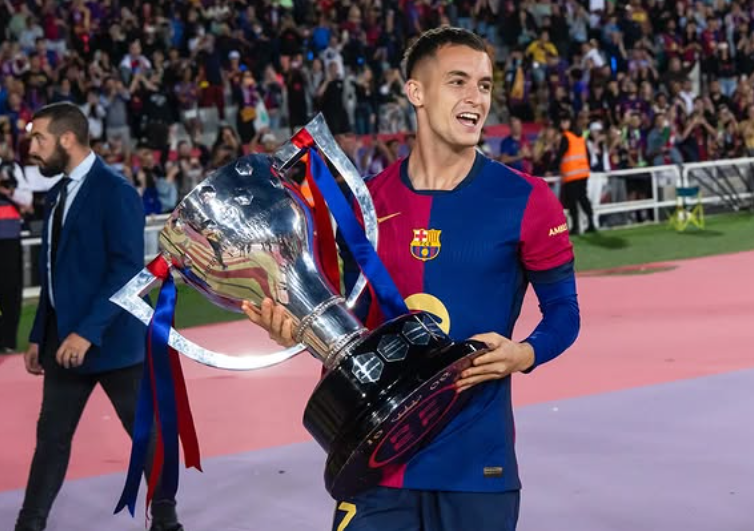 Barcelona kërkon një largim dhe pse pa dëshirën e Flick