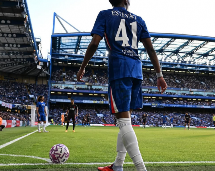 Willian, konfirmohet kalimi i tij në Chelsea, prezantohet lojtari