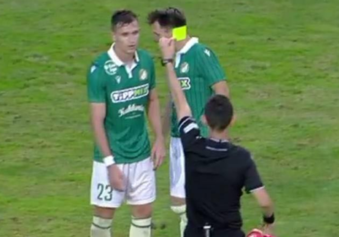 Gafa e gjyqëtarit në dhënien e kartonit