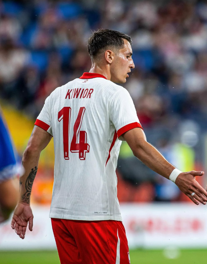 Juventus në kërkim të një mbrojtësi nga Premier Liga