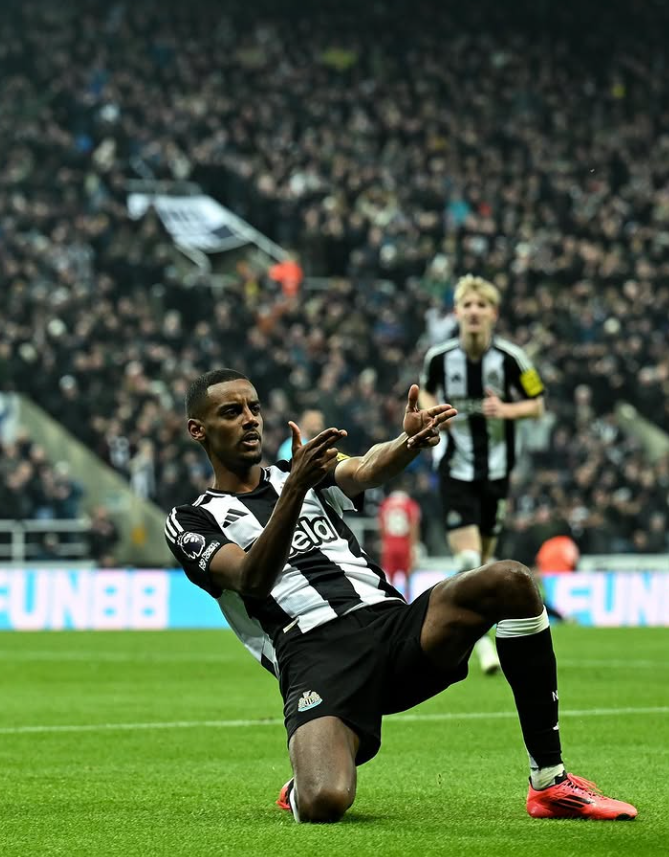 Liverpool, sjell një ofertë rekord për Isak