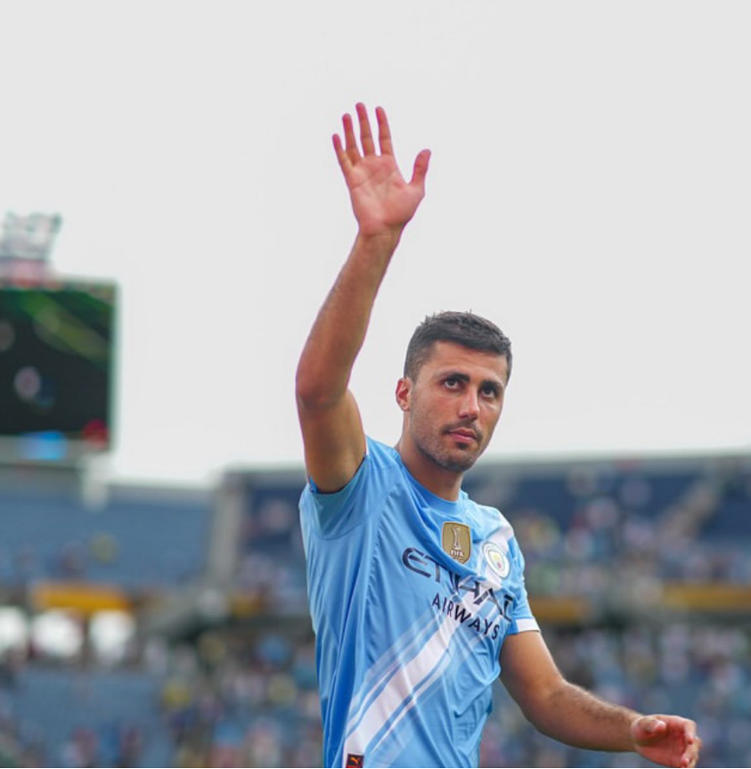 Rodri me një kontratë të re nga Manchester City