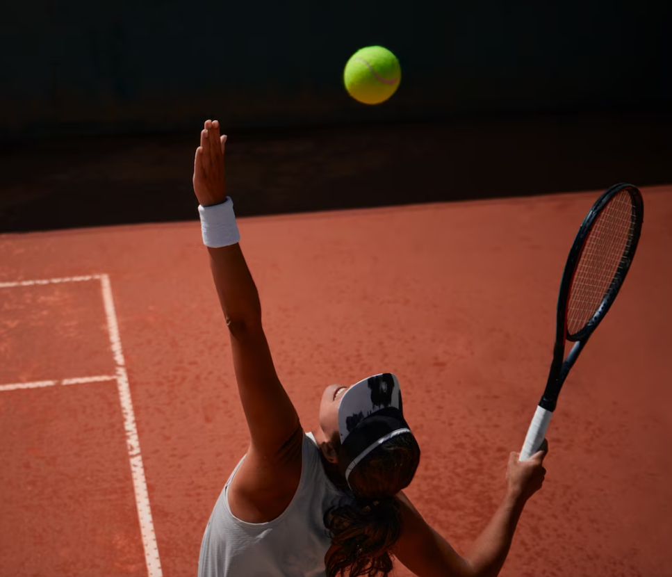 Tenis, pse topat janë ngjyrë e verdhë