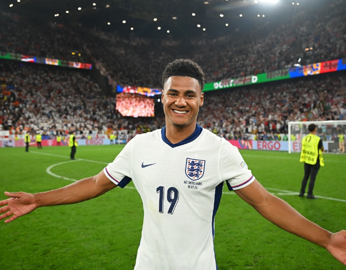 United, një lëvizje e brendshme në Premier Ligë në rast dështimi të Isak