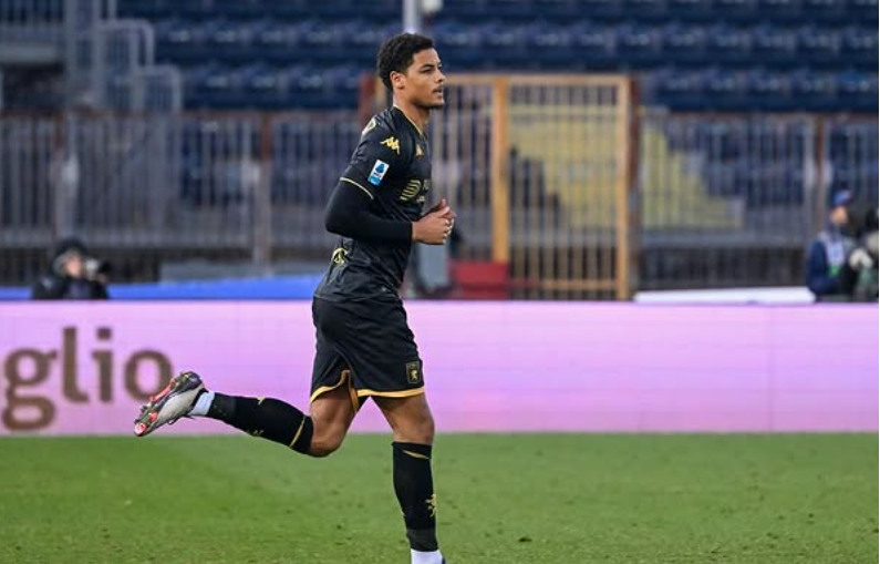 Milan arrin të gjejë zvendësuesin e Thiaw