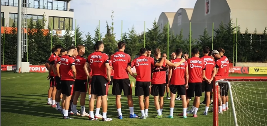 Përballja me Letoninë, përgatitja e ekipit Shqiptar