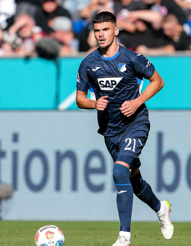 Lëvizje e bujshme, Hajdari lë Zvicrën për Kosovën