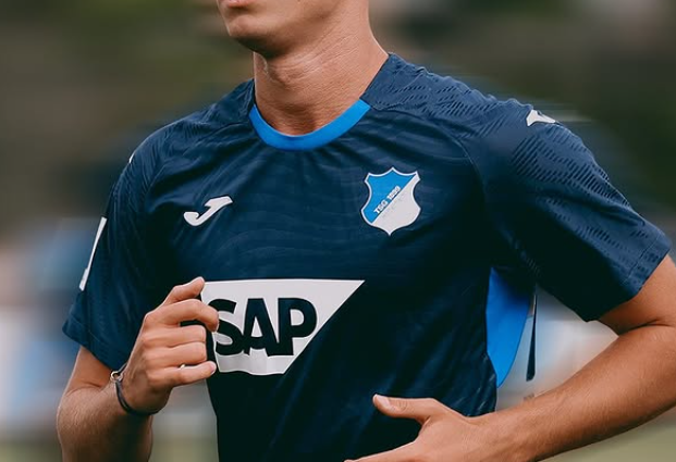 Fisnik Asllani arrin të cilësohet si një makineri golash në Bundesligë